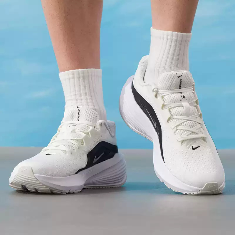 NIKE DOWNSHIFTER 14 Heren Hard - Lightweight Road Running Shoes recensie en prijs
